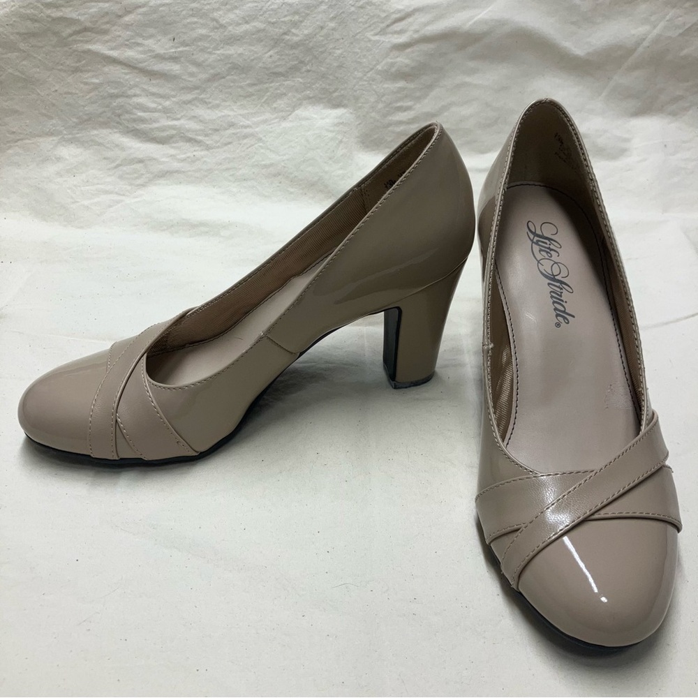 Life Stride Adara Simply Comfort Beige Pump chunky Heel - 7.5M - Picture 2 of 7
